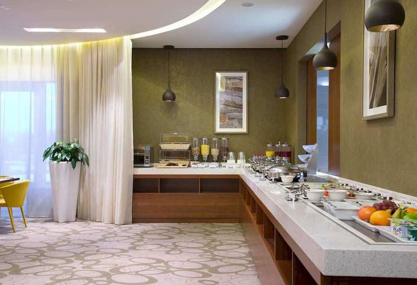 Hotel Four Elements Kirov 18