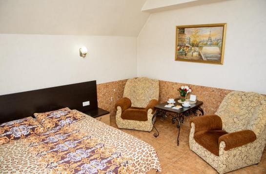 Tolstogo City Hotel 4