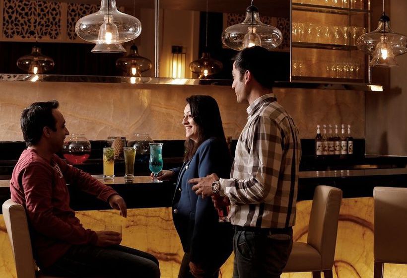 Hotel Courtyard Agra 8