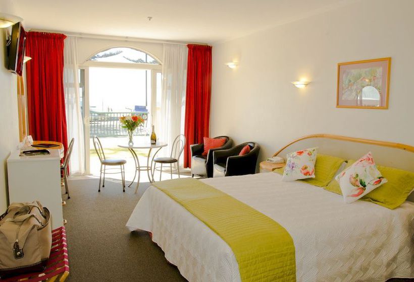 Beach Front Motel Napier 12