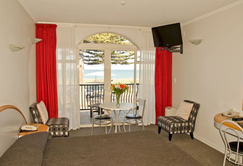 Beach Front Motel Napier 16