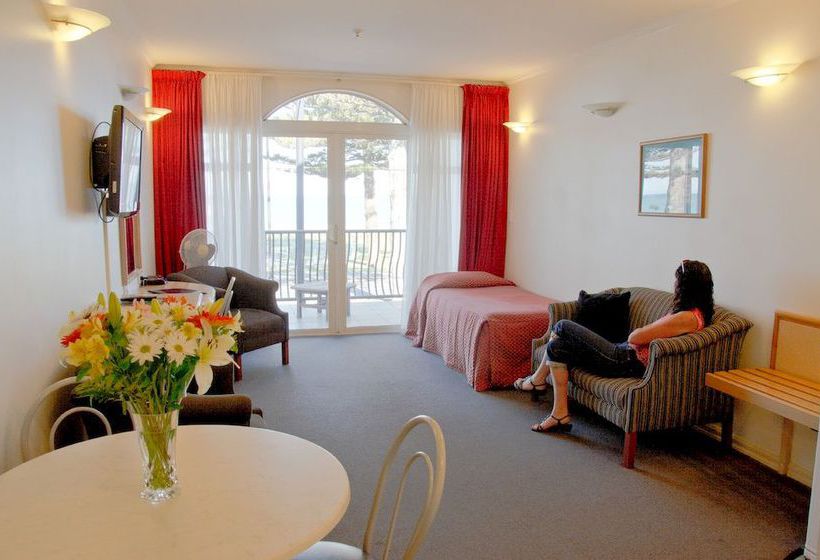 Beach Front Motel Napier 19