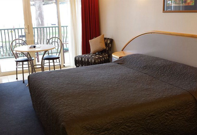 Beach Front Motel Napier 2