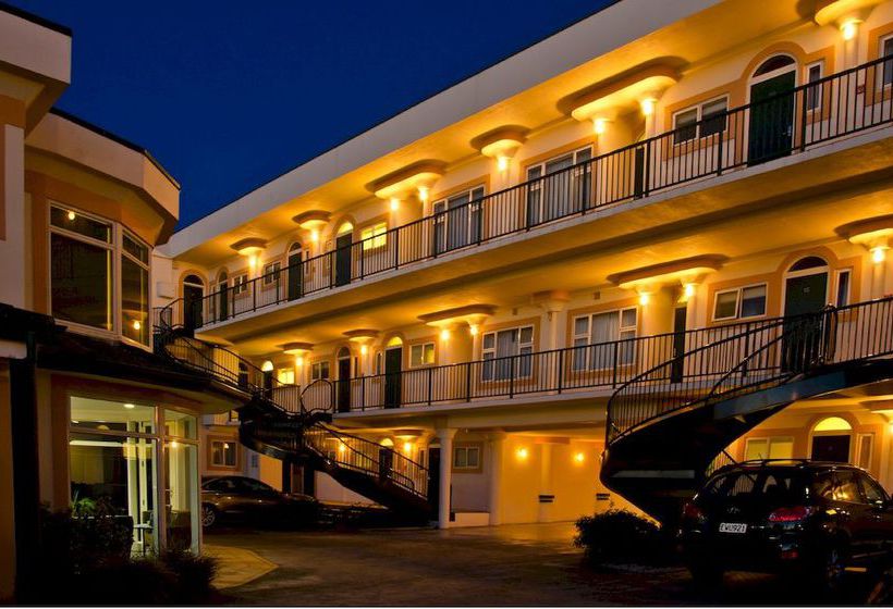 Beach Front Motel Napier 6