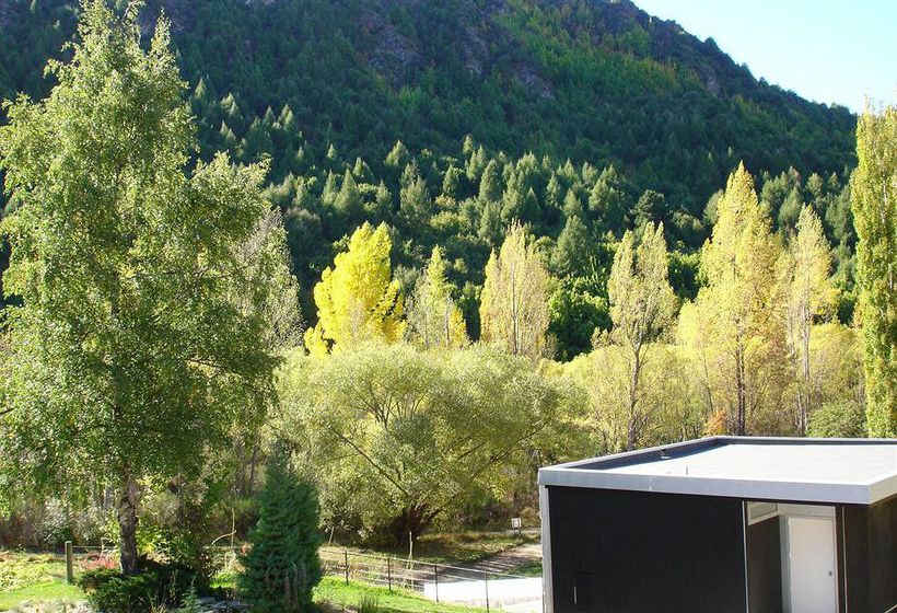 The Arrow Private Hotel 5