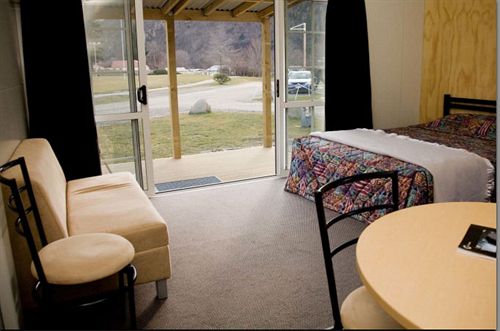 Arrowtown Born of Gold Holiday Park 2