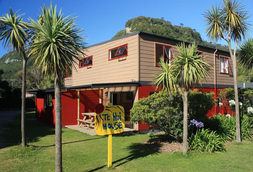 Te Hui House Hostel