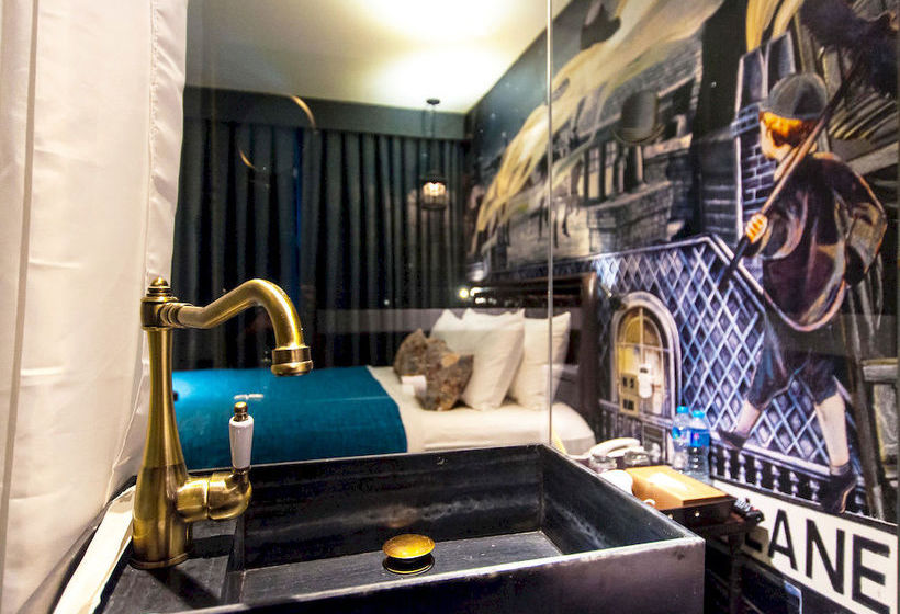 Hotel Playhaus Tonglor Bangkok 1