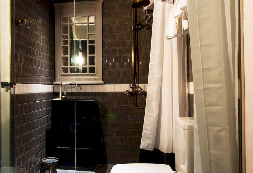 Hotel Playhaus Tonglor Bangkok 10