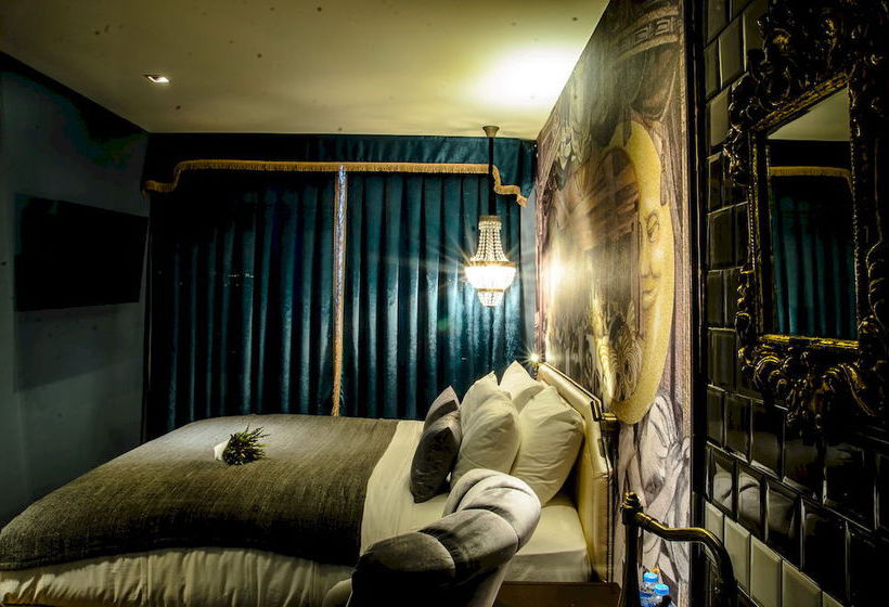 Hotel Playhaus Tonglor Bangkok 17