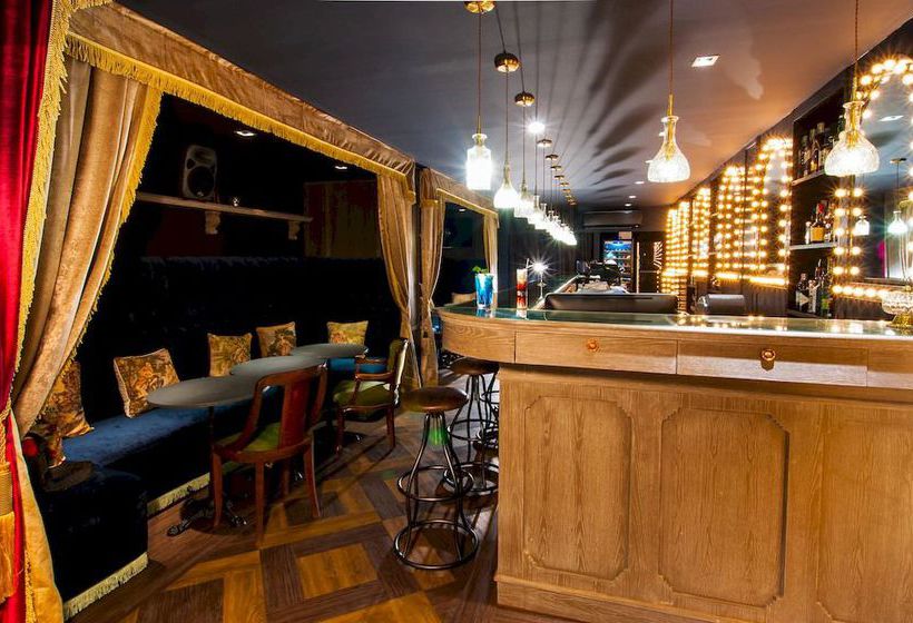 Hotel Playhaus Tonglor Bangkok 6