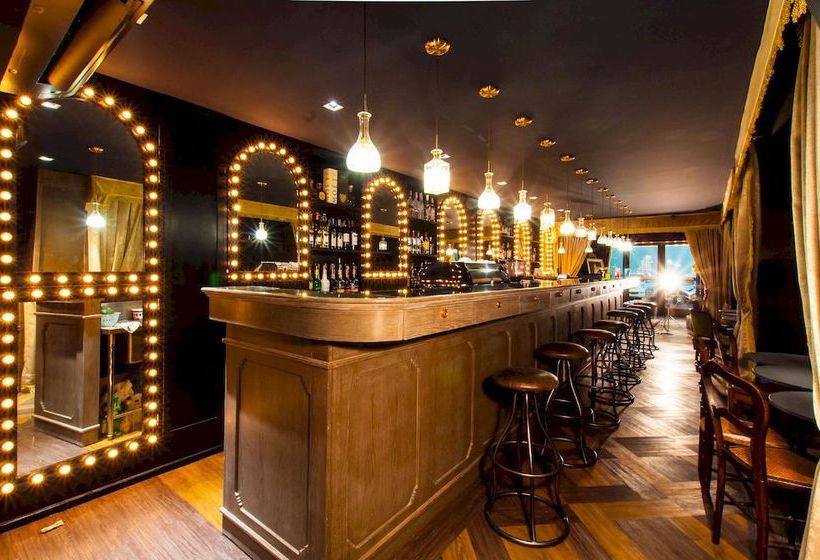 Hotel Playhaus Tonglor Bangkok 8