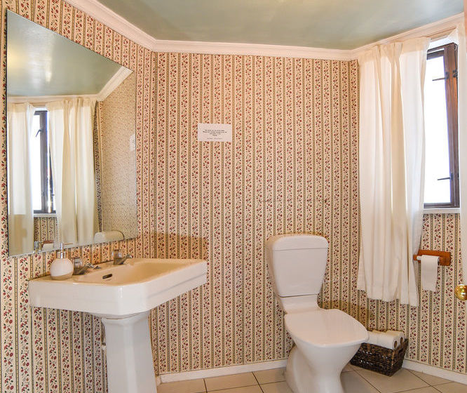 Bed and Breakfast Morrisons Guest House 17