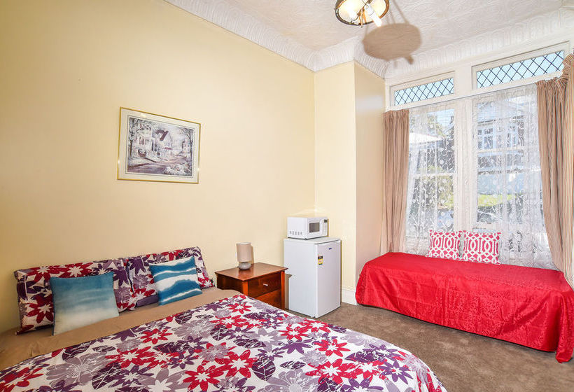 Bed and Breakfast Morrisons Guest House 5