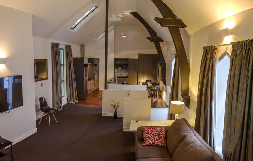 Chapel Apartments 14