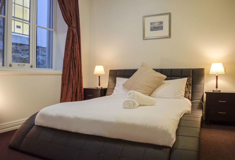 Chapel Apartments 15