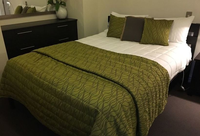 Chapel Apartments 16