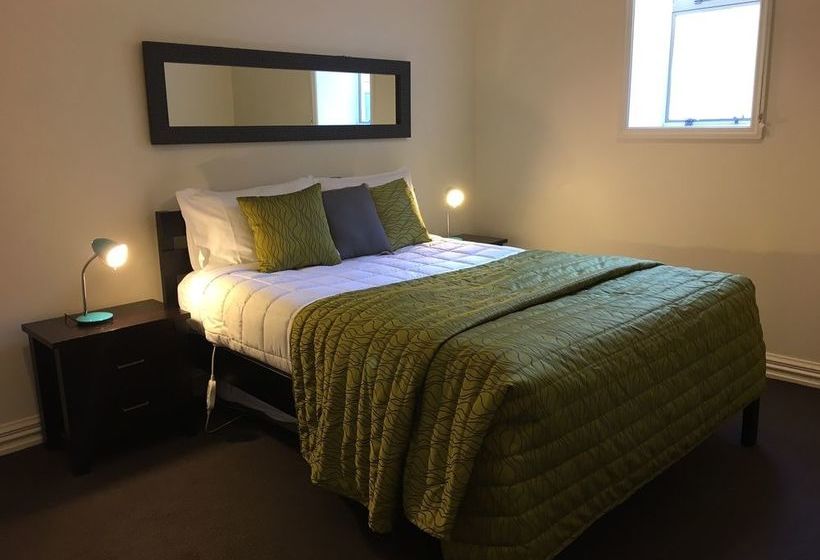 Chapel Apartments 19