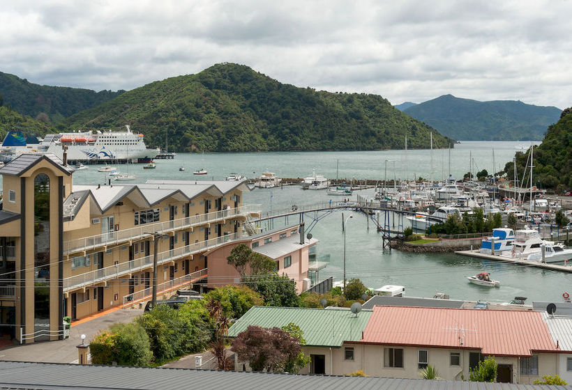 Harbour View Motel 16