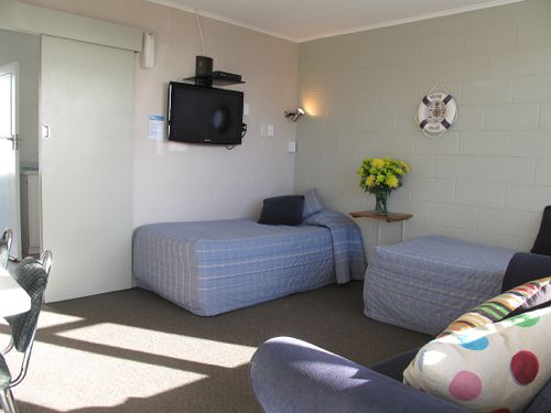 Flaxmill Bay Motel 10