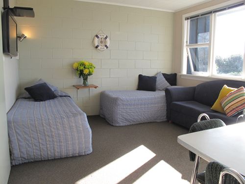 Flaxmill Bay Motel 6