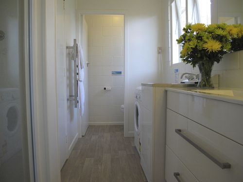 Flaxmill Bay Motel 8