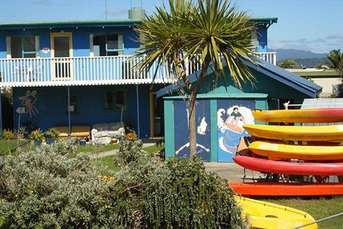 Hostel On the Beach Backpackers Lodge 9