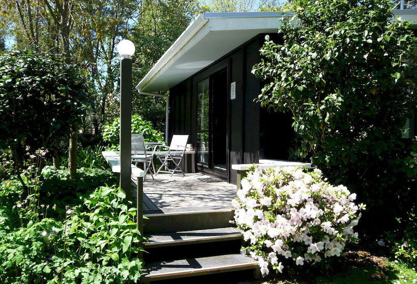 Sportsmans Lodge Motel 14