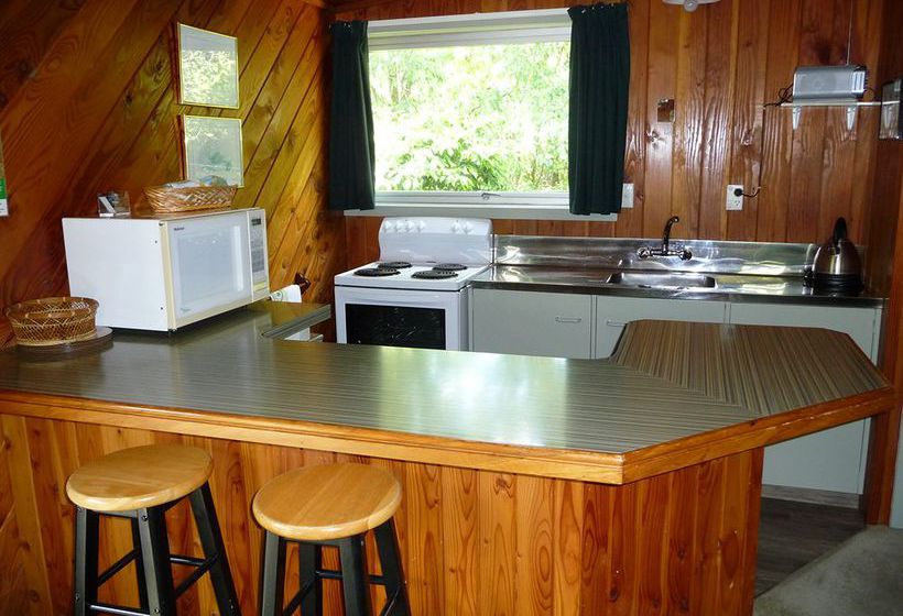 Sportsmans Lodge Motel 5