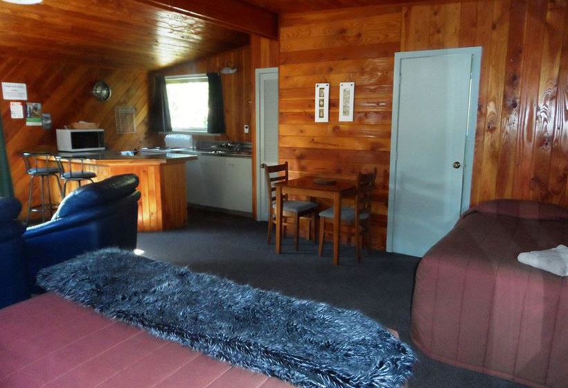 Sportsmans Lodge Motel 8