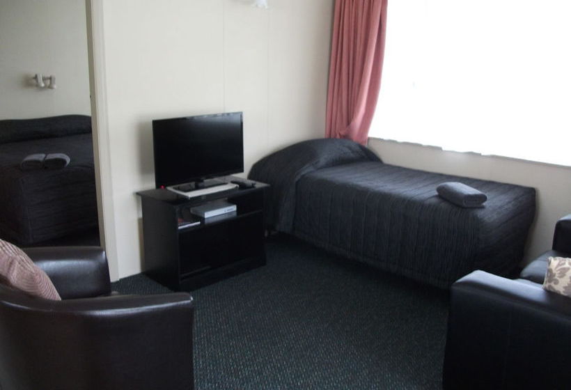 Scenicland Motels 12