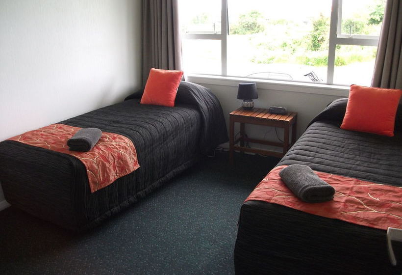 Scenicland Motels 13