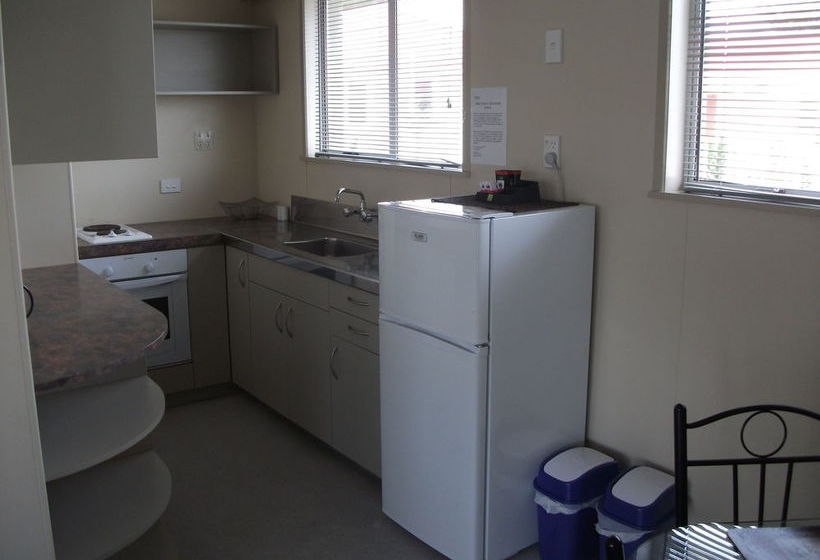 Scenicland Motels 18