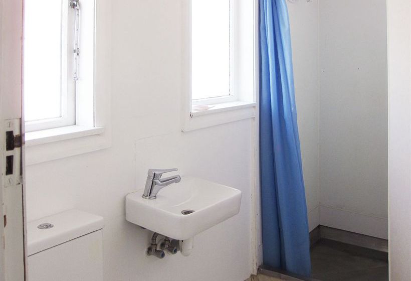 Hostel 42b College House 11