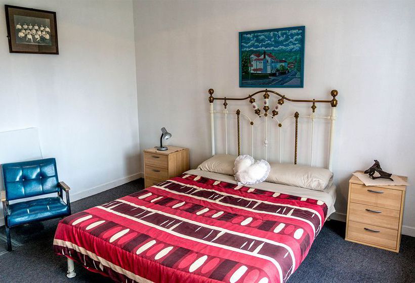 Hostel 42b College House 16