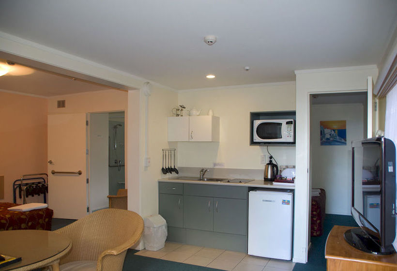 Motel Bay Sands Seafront Studios 13