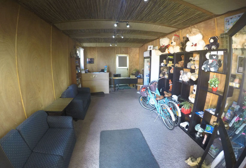 Motel Bay Sands Seafront Studios 15