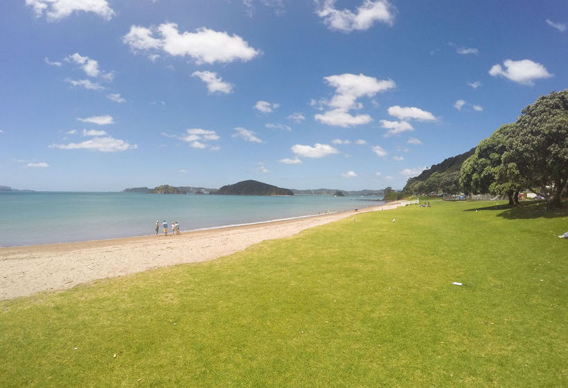 Motel Bay Sands Seafront Studios 18