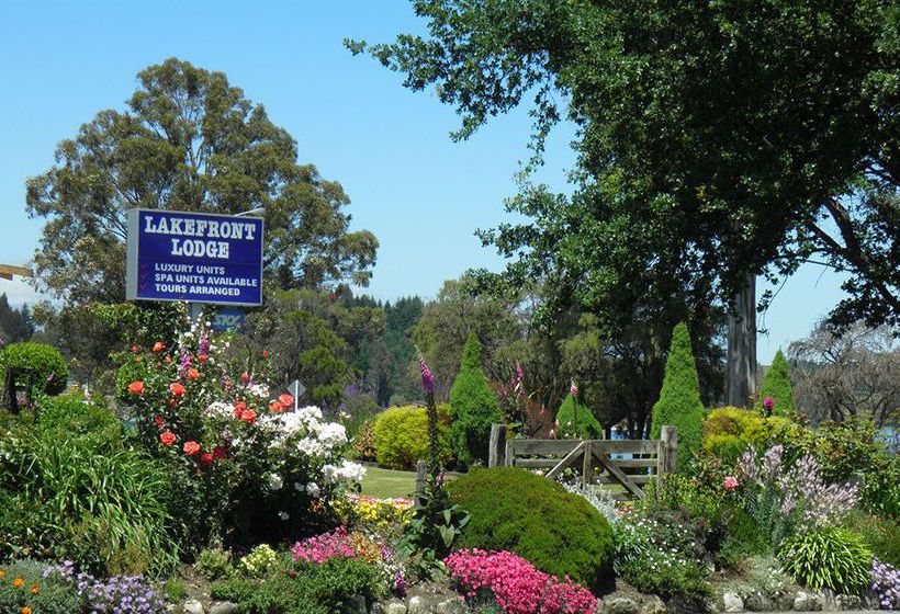 Motel Lakefront Lodge 1