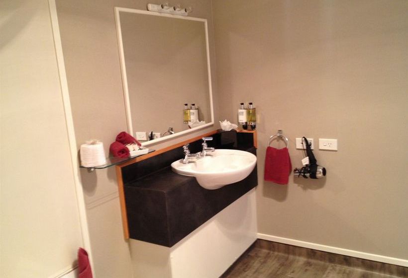 Motel Lakefront Lodge 12