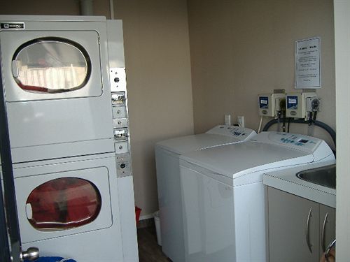 Motel Lakefront Lodge 19