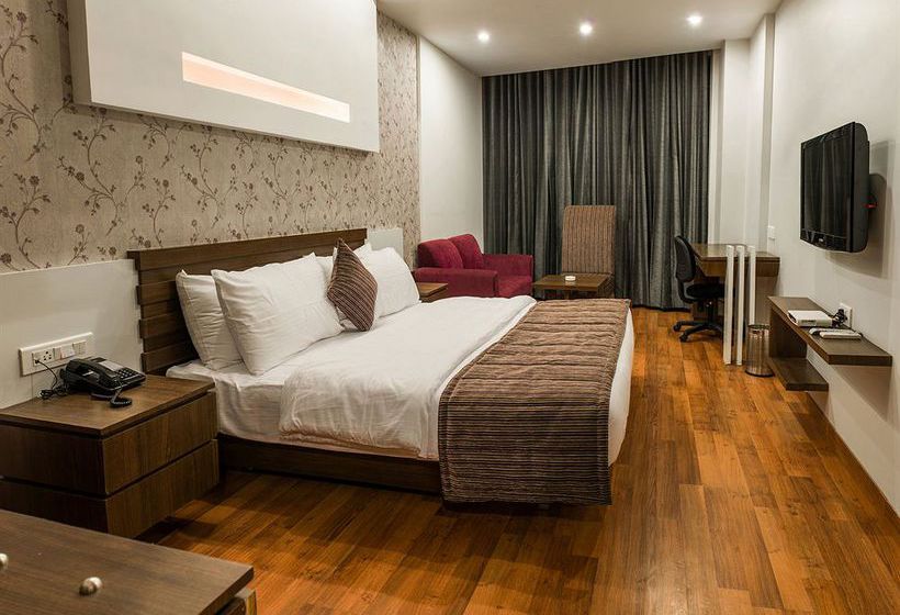 Hotel Narula's Aurrum 1