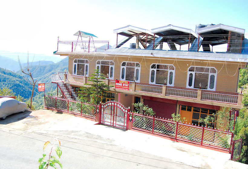 Hotel Aditya Home Stay 9