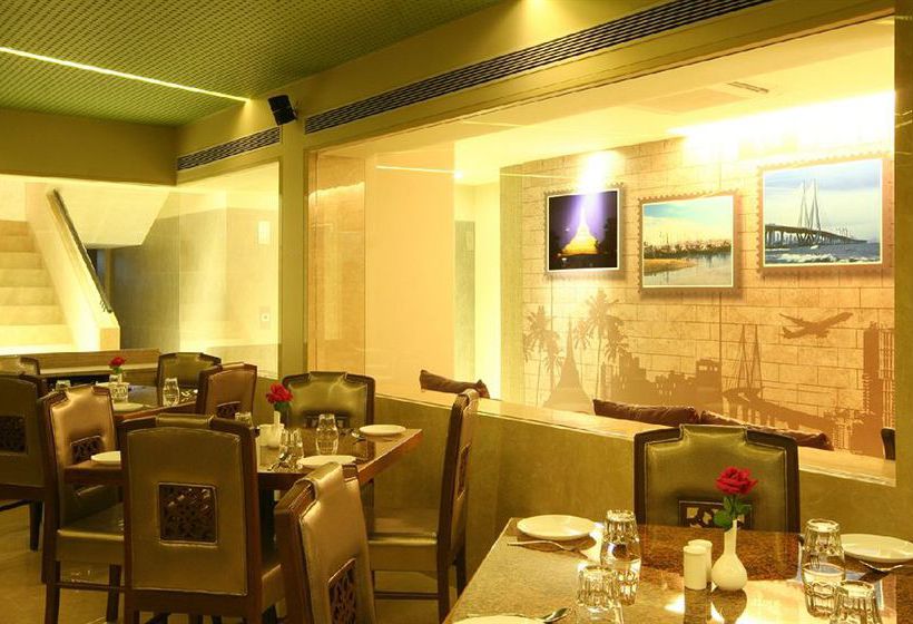 Hotel The Maharaja 11