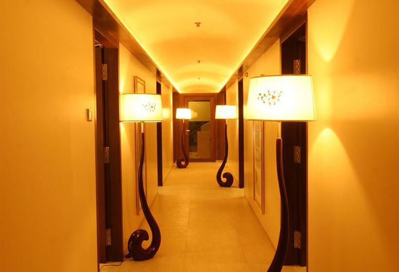 Hotel The Maharaja 7