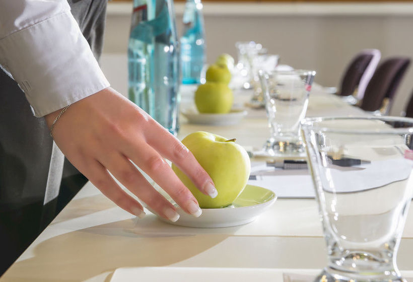 Dorint Airporthotel Stuttgart 11