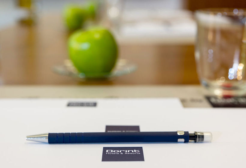 Dorint Airporthotel Stuttgart 12