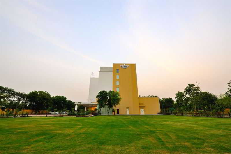 Hotel Country Inn & Suites By Carlson Gurgaon Sohna Road 1