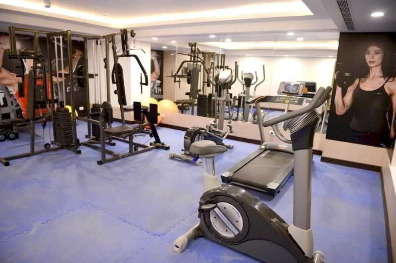 Hotel Country Inn & Suites By Carlson Gurgaon Sohna Road 9