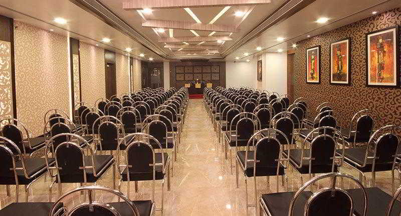 Hotel Royal Park Residency 9